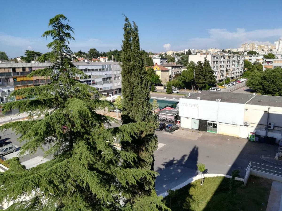 Apartman Tonika Pula Exterior photo