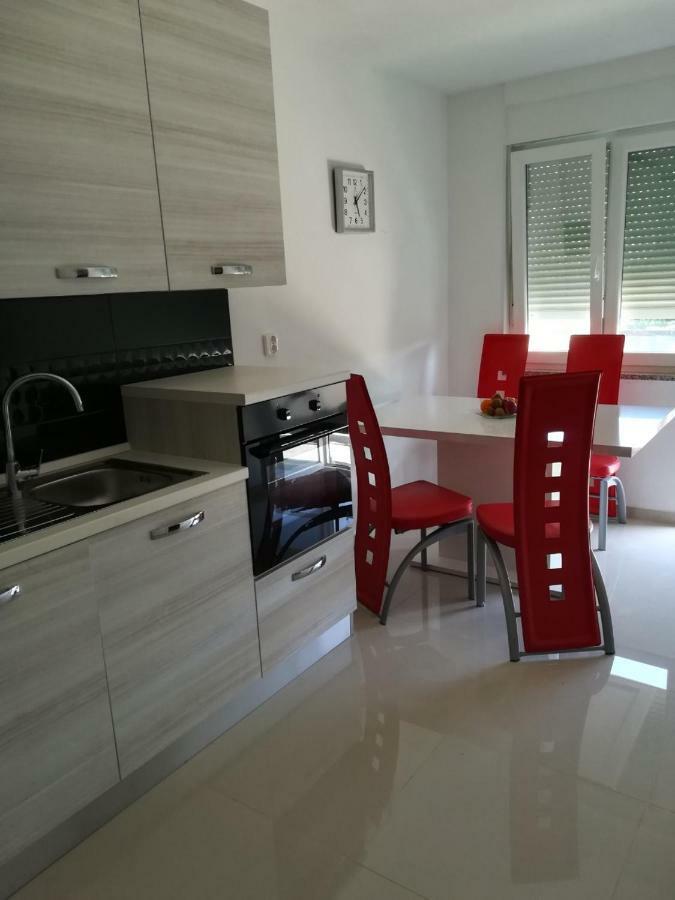 Apartman Tonika Pula Exterior photo