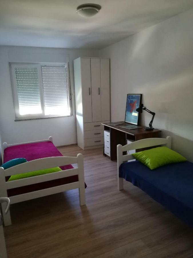 Apartman Tonika Pula Exterior photo