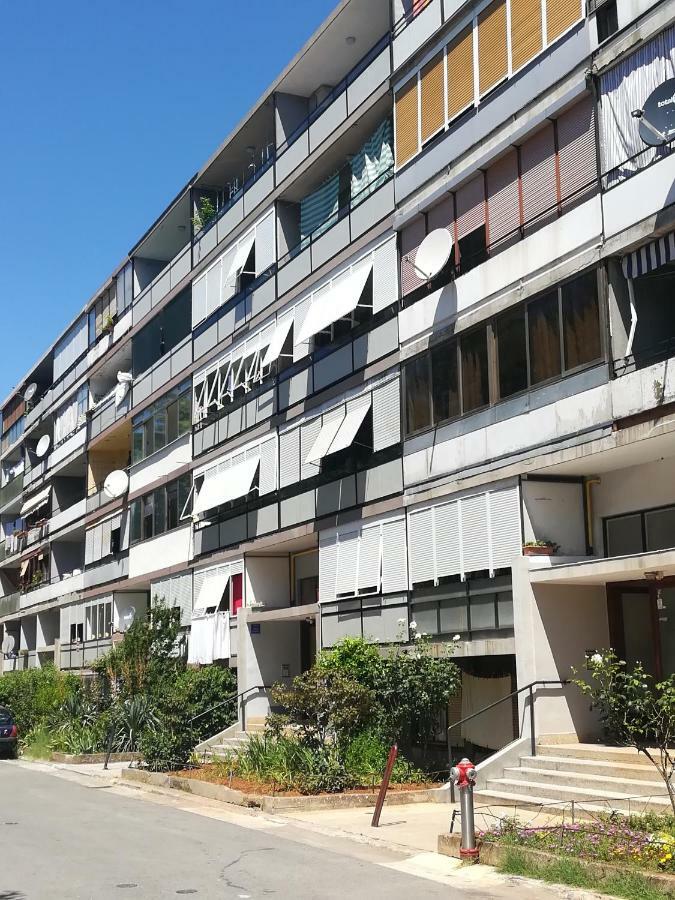 Apartman Tonika Pula Exterior photo